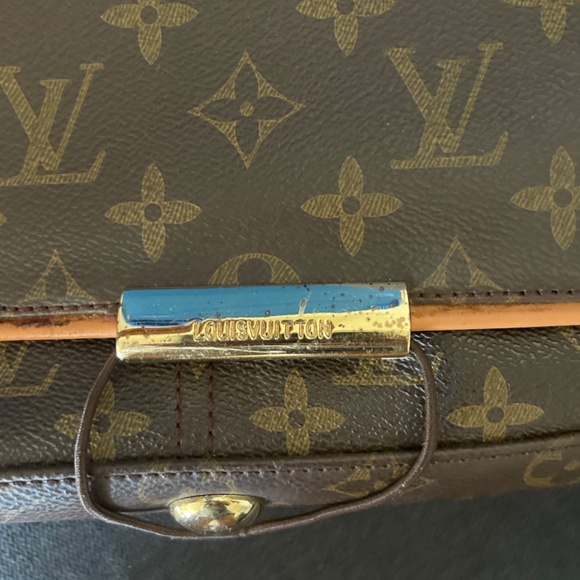 Louis Vuitton Abbesses Messenger Bag Monogram Canvas, Crossbody - Picture 2 of 5